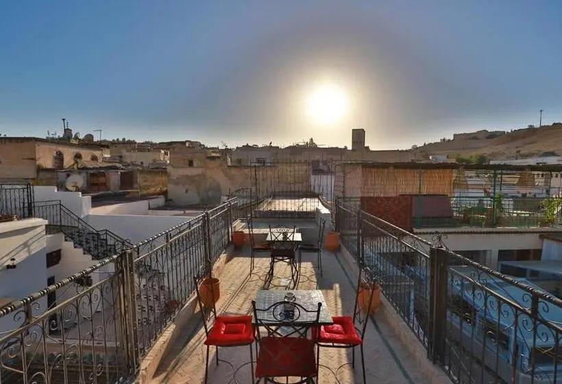 اتاق سوپریور چهار تخته, Riad Fez Qamar