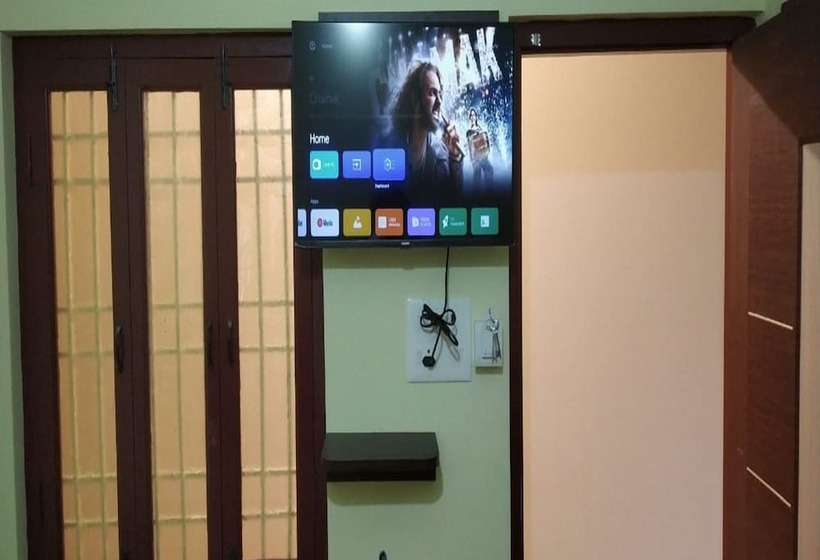 اتاق استاندارد, Yoga Inn