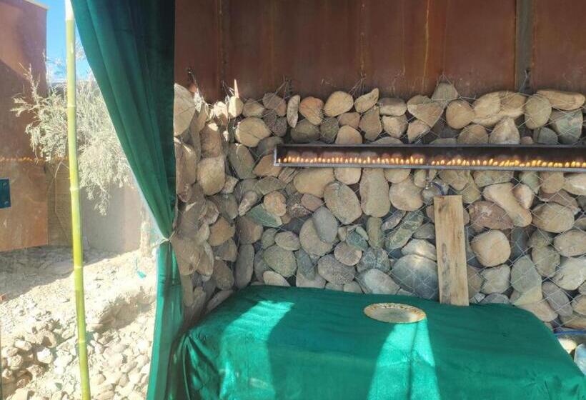 Люкс, Revolution Stone Cliff Eco Resort