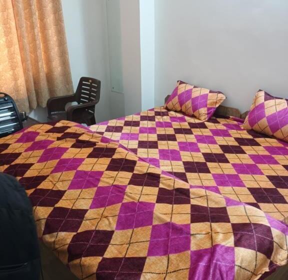 エコノミールーム, Him Aaranya Home Stay Shimla