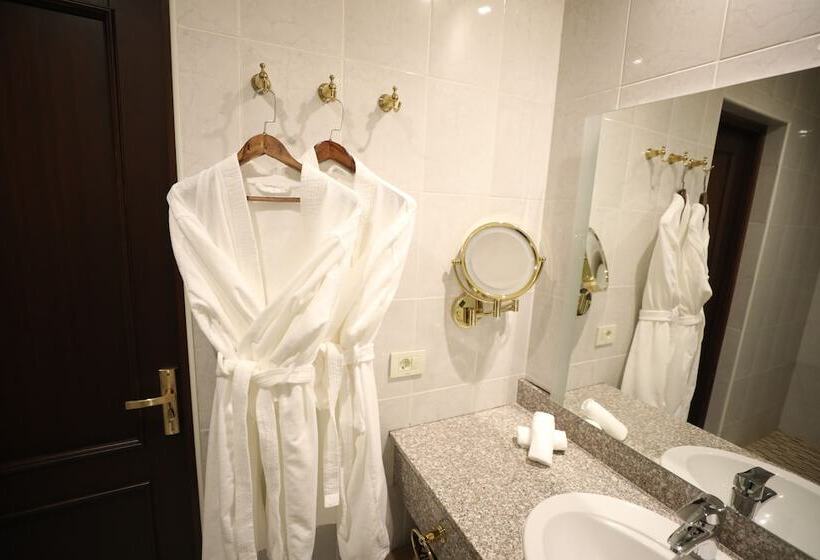 اتاق استاندارد, Eighty Eight Deluxe Hotel & Spa