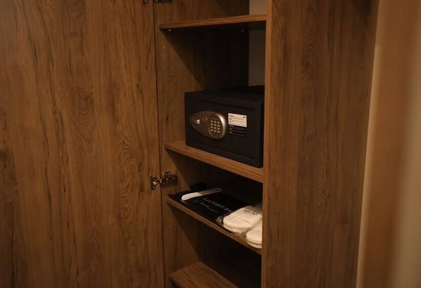 اتاق استاندارد, Eighty Eight Deluxe Hotel & Spa