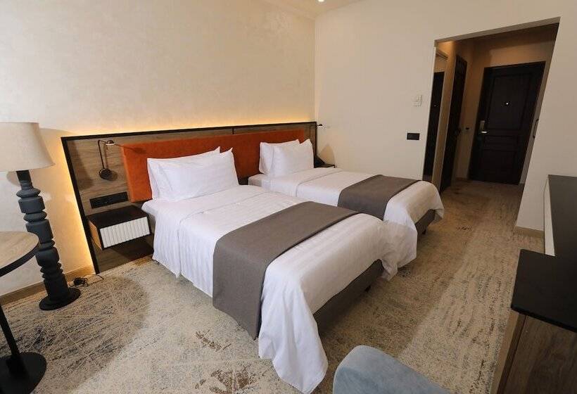 اتاق استاندارد, Eighty Eight Deluxe Hotel & Spa