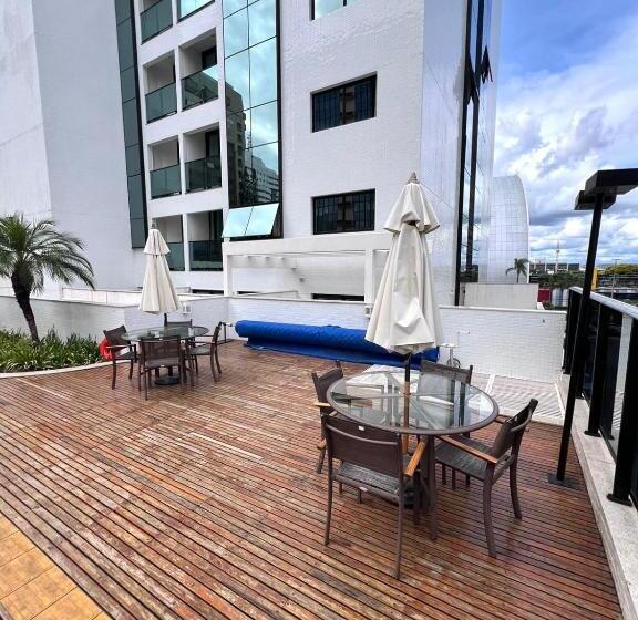 דירת חדר, Flat Athos Bulcão