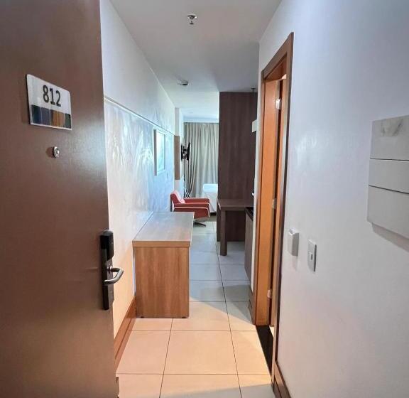 דירת חדר, Flat Athos Bulcão