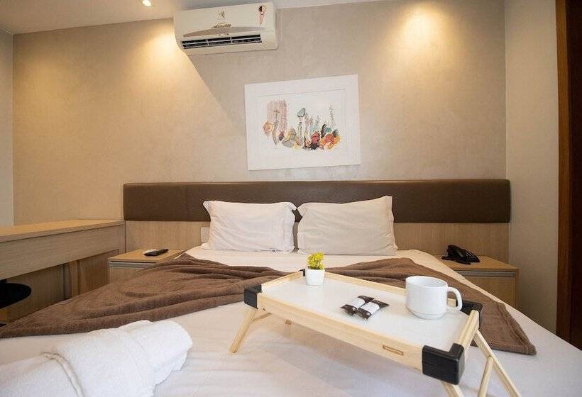 דירת חדר, Flat Athos Bulcão