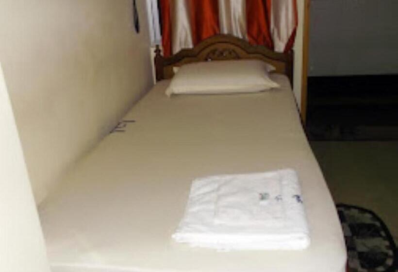 スタンダードルーム, Chancellor,bhubaneswar