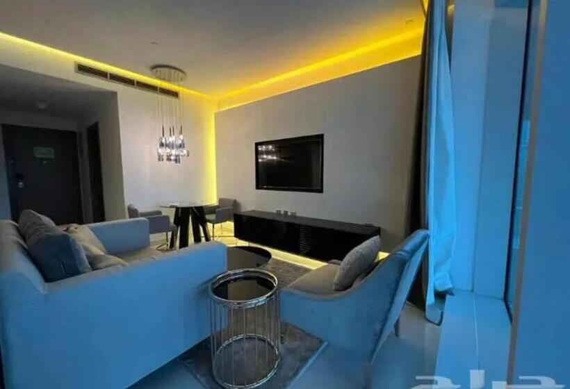 דירת שלושה חדרים, Damac Towers Riyadh