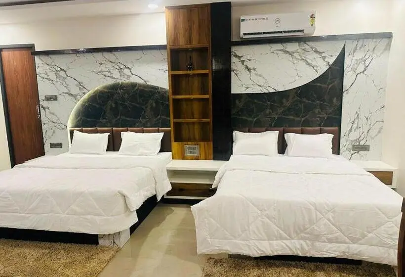 Deluxe-perhehuone, Yatri Nivas Sagara