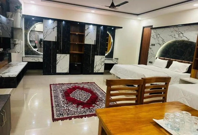 Deluxe-perhehuone, Yatri Nivas Sagara