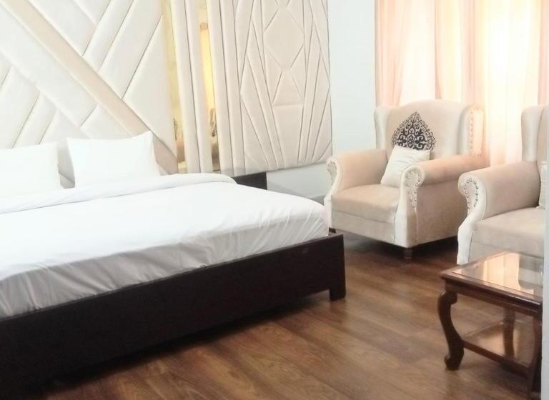 اتاق لوکس, Galaxy Ambassador Guest House Islamabad