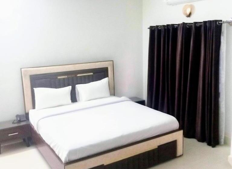 اتاق لوکس, Galaxy Ambassador Guest House Islamabad