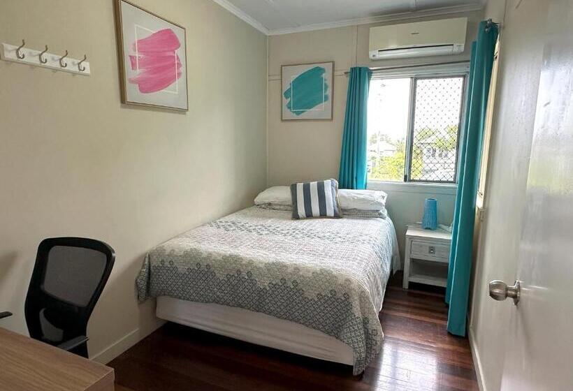 Номер Стандарт с Балконом, Zen Escape Guest House  Hidden Little Gem, Funky Corner, Boutique Granny Flat