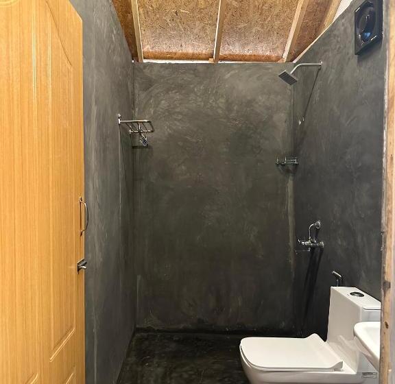 带大床的标准间, Seaom Beach Huts And Tents