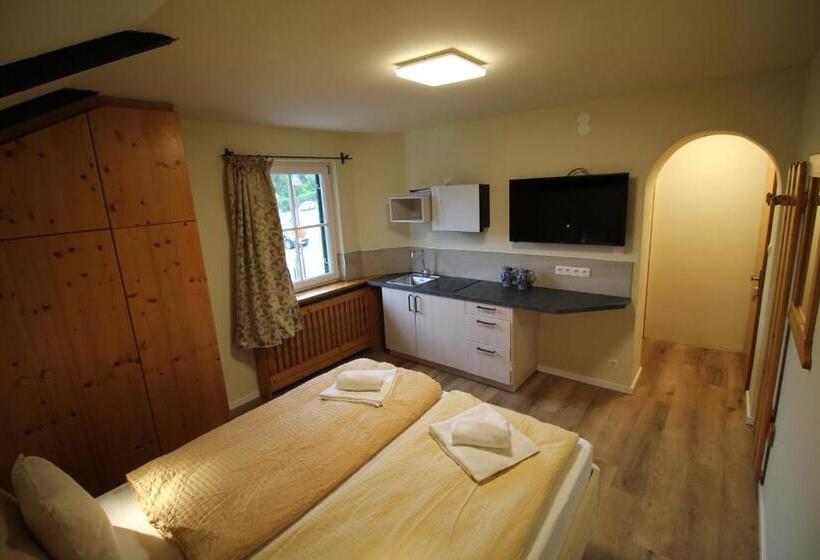 Студия Стандарт, Kaiserau 1907