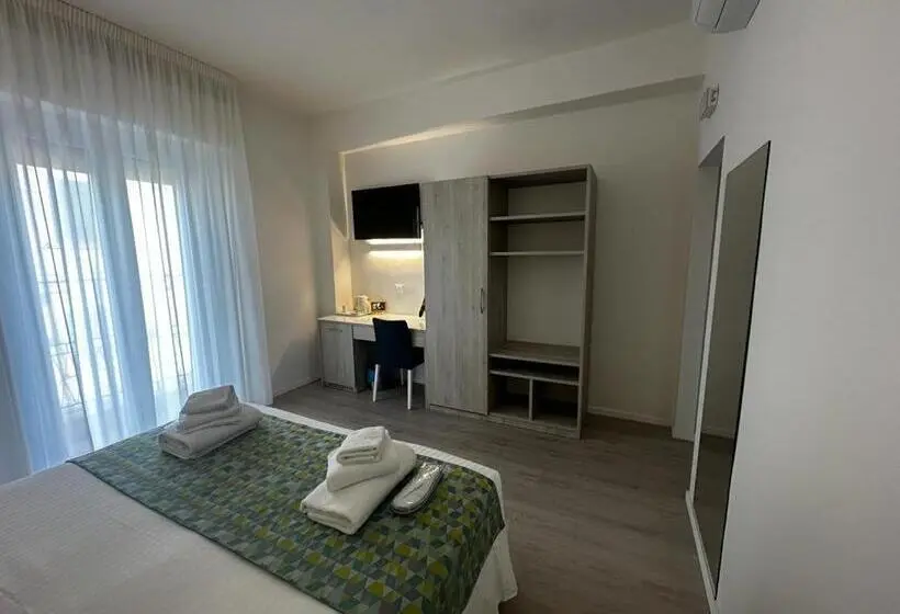 Standard-huone, My Home