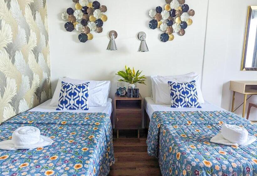 اتاق لوکس با چشمانداز دریا, Ponderosa Golf And Resort