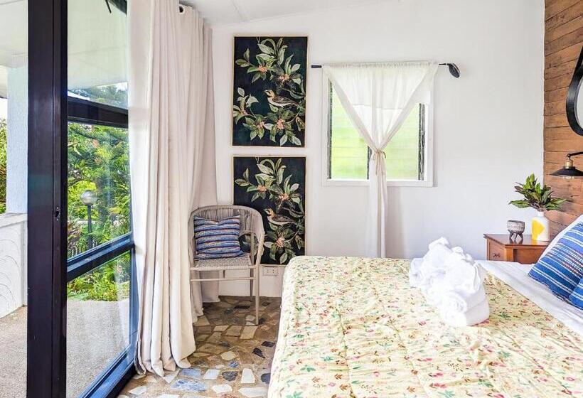 اتاق اساندارد با چشمانداز جانبی به دریا, Ponderosa Golf And Resort