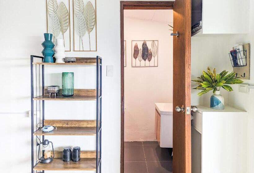 اتاق اساندارد با چشمانداز جانبی به دریا, Ponderosa Golf And Resort