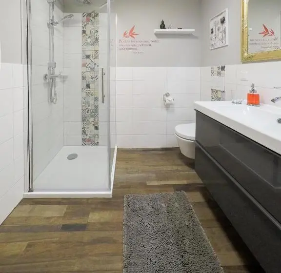 スタンダード４人部屋, Friendly Home Doppel Doppelappartement Union