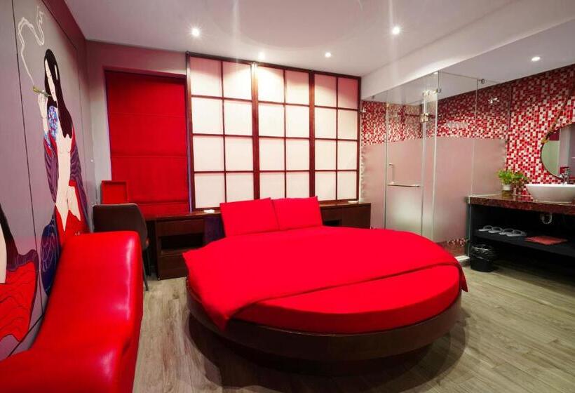 اتاق لوکس با تخت بزرگ, 69 Boutique By Minova