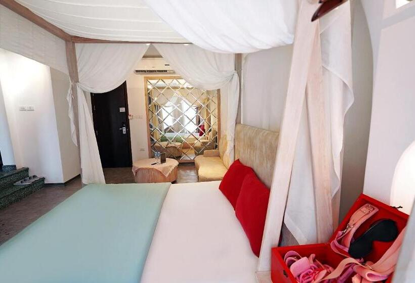 اتاق استاندارد با وان آب گرم, 69 Boutique By Minova