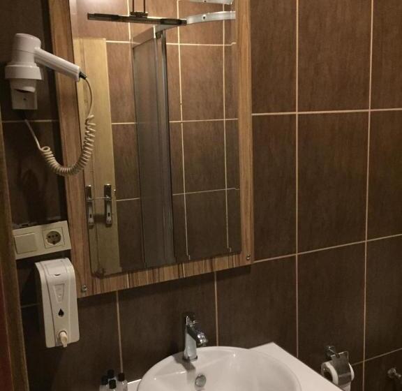 سوییت خانوادگی, Grand53