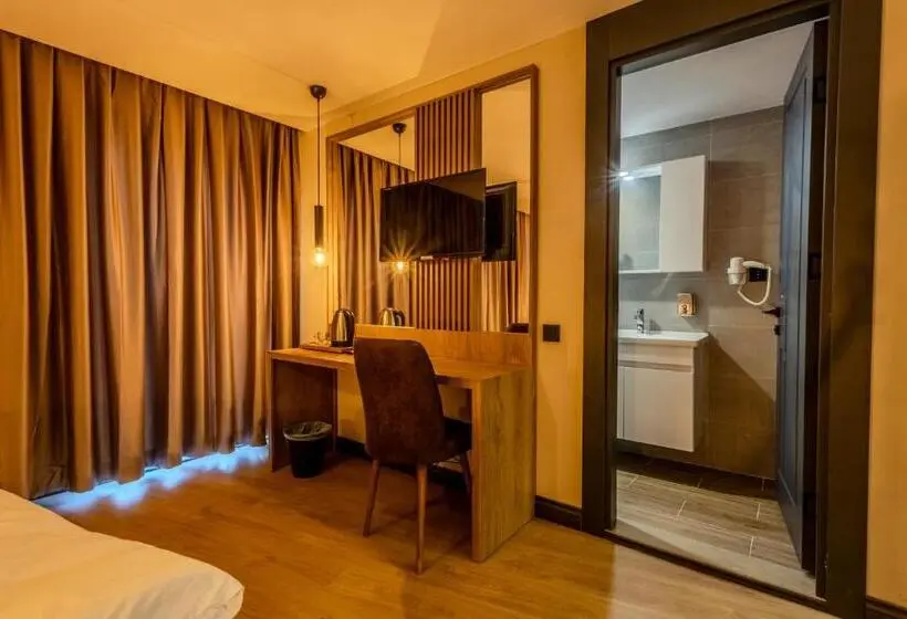 ファミリールーム, Leli̇ko Suites