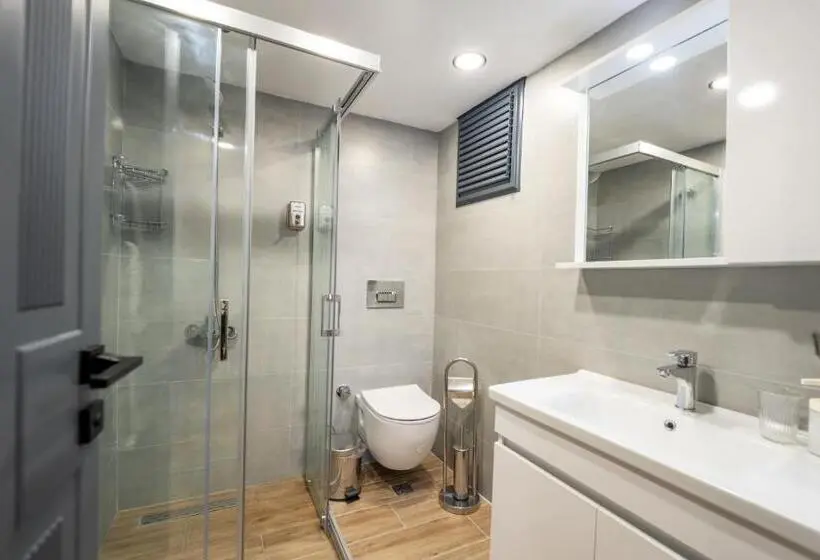 スタンダード４人部屋, Leli̇ko Suites