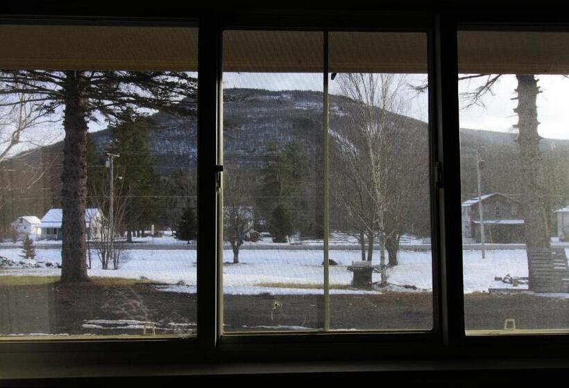 חדר סטנדרט עם מיטת קינג, Matterhorns Hunter Lodge