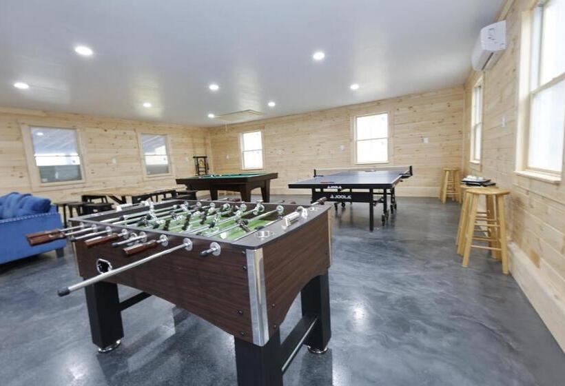 חדר משפחתי נוף להרים, Matterhorns Hunter Lodge