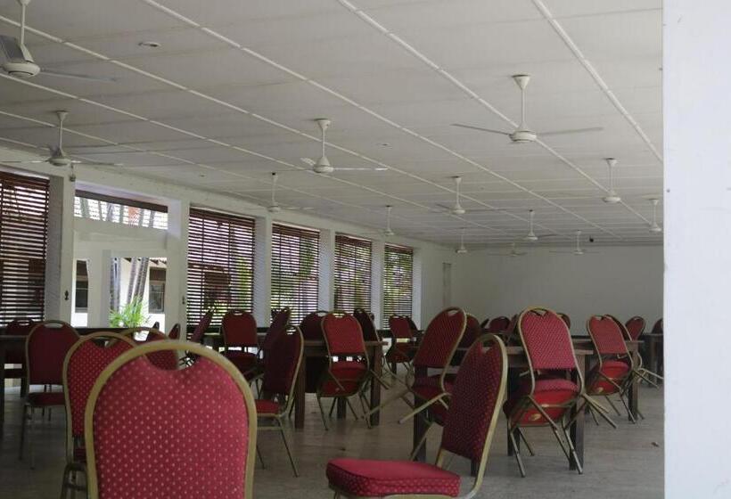 חדר משפחתי, Polonnaruwa Holiday Inn