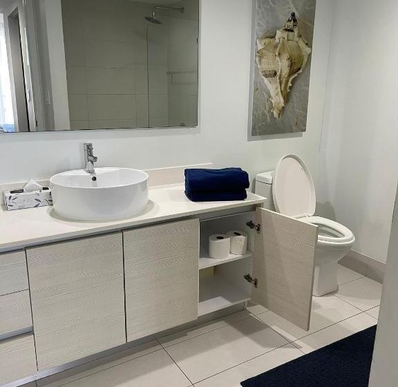 침실 2개 아파트, Iconic View   Family 2br Suite   Hotel   Fiber Internet