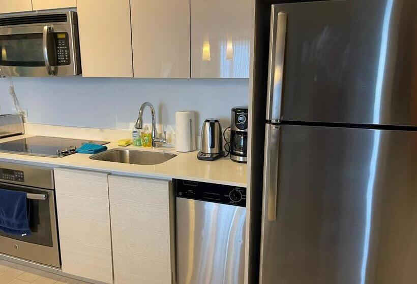 침실 2개 아파트, Iconic View   Family 2br Suite   Hotel   Fiber Internet