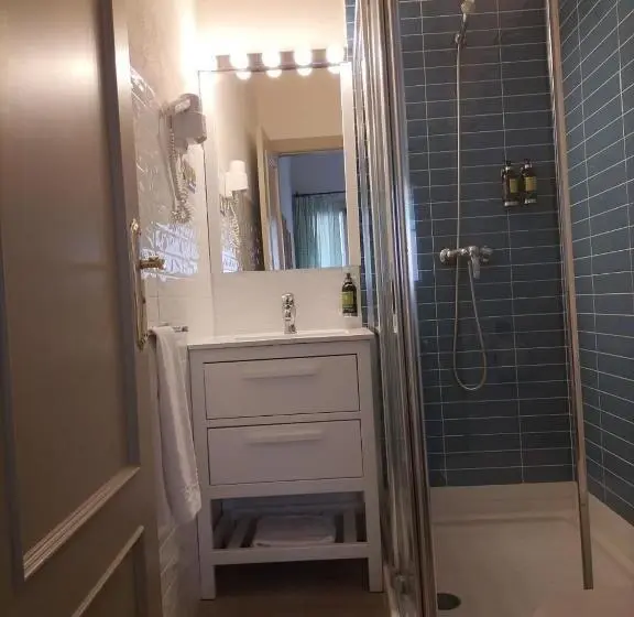 Standard Yhden Hengen Huone, Maison Muralleta B&b
