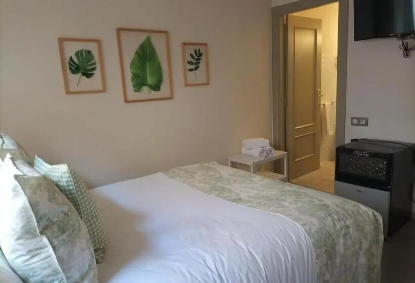 Standard Yhden Hengen Huone, Maison Muralleta B&b
