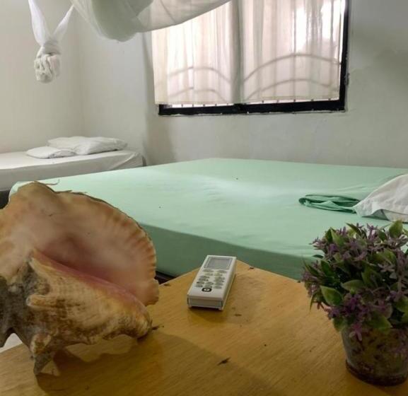 Economy Triple Room, Villa Gaddiel