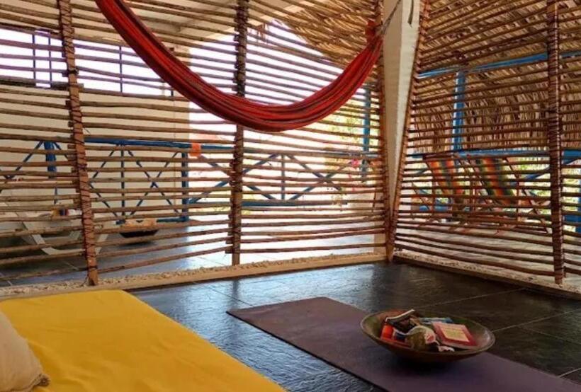 چادر با خدمات رفاهی استاندارد, Villa Gaddiel