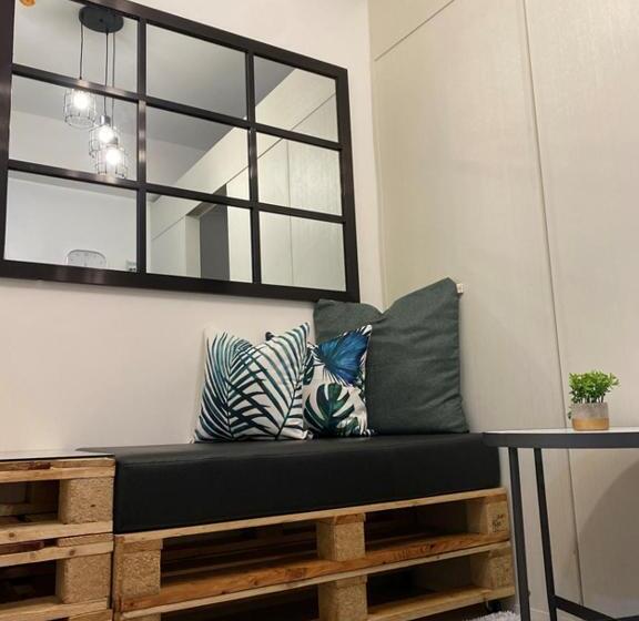 استودیو استاندارد با چشمانداز باغ, Suite Bliss At Cool Suites