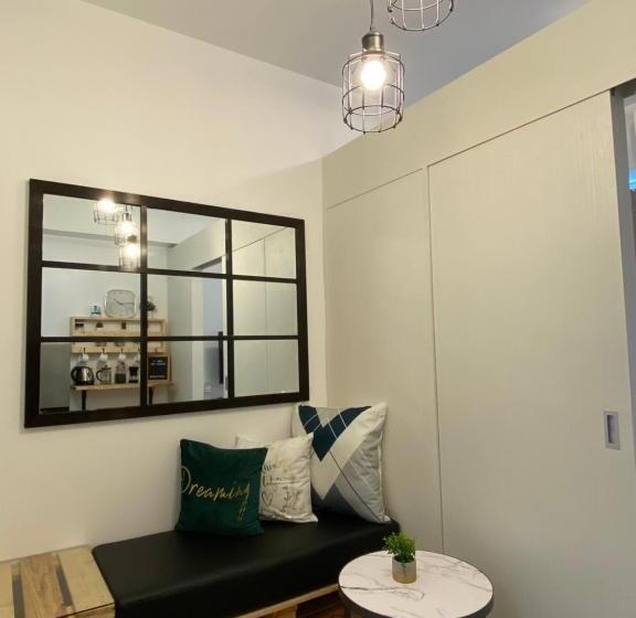 استودیو استاندارد با چشمانداز باغ, Suite Bliss At Cool Suites