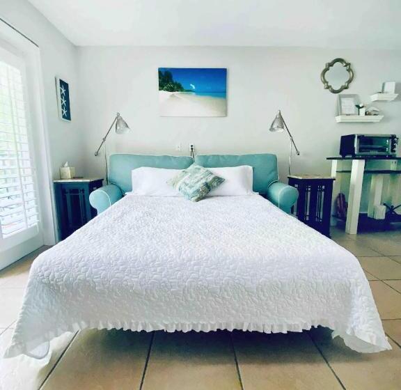 バルコニー付き1ベッドルームアパートメント, Condo In Waterfront Resort With Balcony Close To Beaches Free Bikes