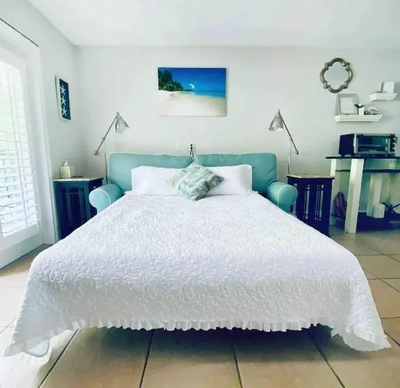 Huoneisto 1 Makuuhuone Parveke, Condo In Waterfront Resort With Balcony Close To Beaches Free Bikes