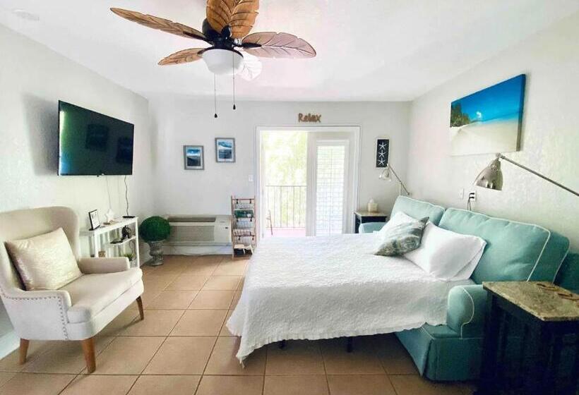 침실 1개 발코니 아파트, Condo In Waterfront Resort With Balcony Close To Beaches Free Bikes