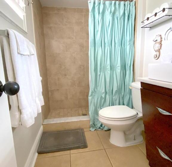 バルコニー付き1ベッドルームアパートメント, Condo In Waterfront Resort With Balcony Close To Beaches Free Bikes