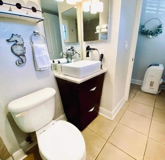Huoneisto 1 Makuuhuone Parveke, Condo In Waterfront Resort With Balcony Close To Beaches Free Bikes
