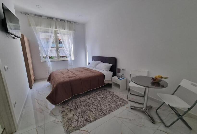 اتاق استاندارد, Dodo & Fofo