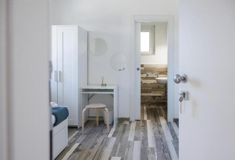 Номер Стандарт Индивидуальный, Essentia Rooms & Relax