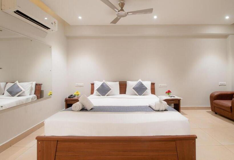 Стандартный Номер Кровать Кинг, Beestay Hotels Mg Road Vijayawada