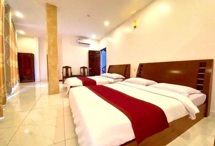 اتاق استاندارد چهارنفره با بالکن, Phuong Nam Sa đec