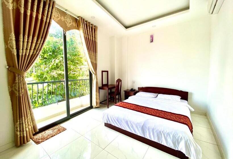 اتاق لوکس با بالکن, Phuong Nam Sa đec